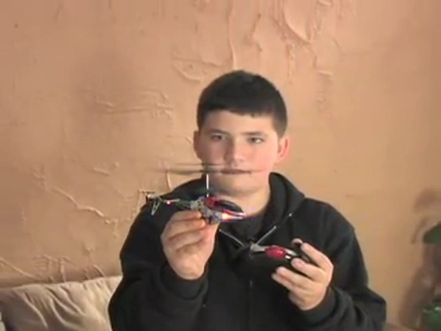 Air Banditz Air Raptor R / C Helicopter - image 1 from the video